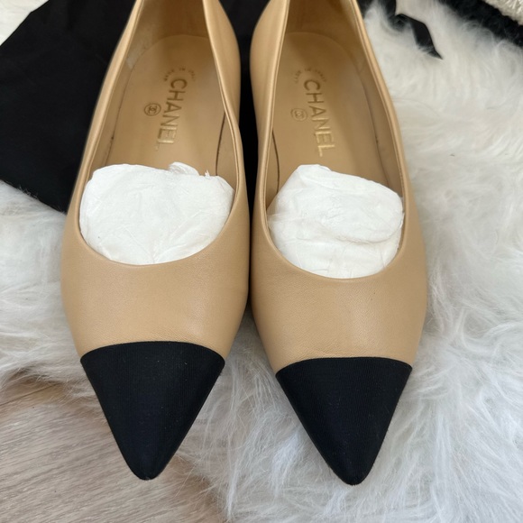 Stunning Classic chanel flats - Picture 2 of 6